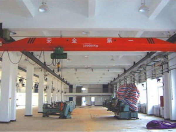 四平市吊车出租电话_选择吊车出租公司要考虑哪些